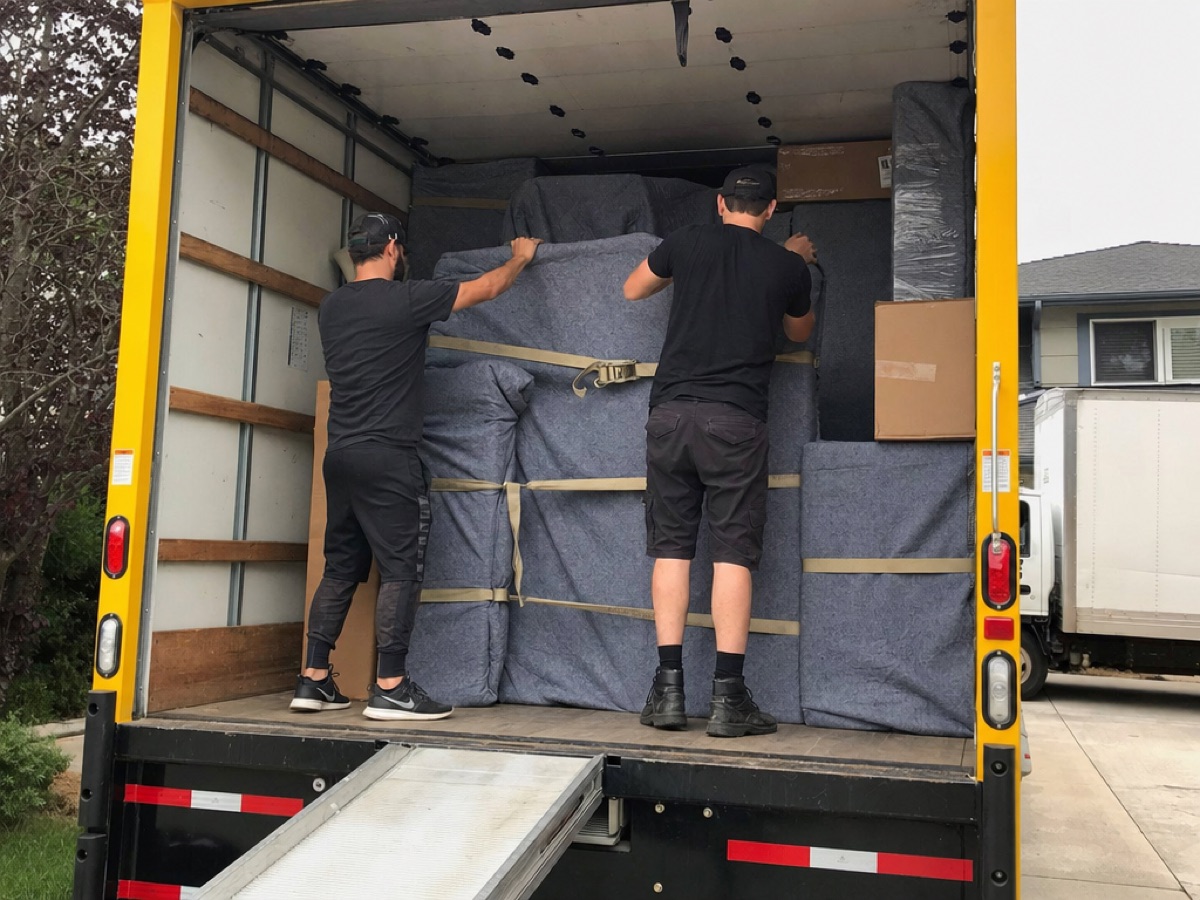 Moving Labor and Truck Loading in New Lenox, IL